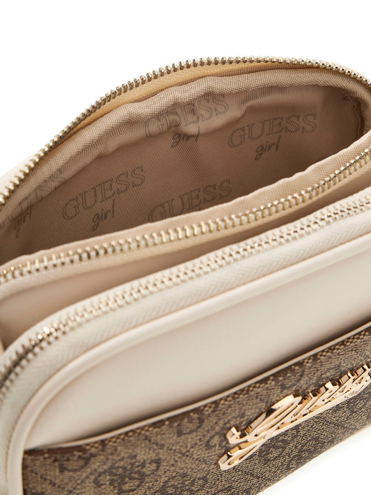guess-bag  girl
